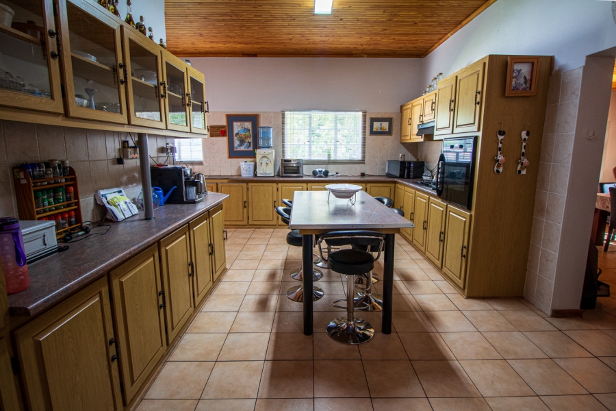 5 Bedroom Property for Sale in Middelpos Northern Cape